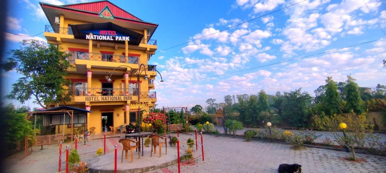 Hotel National Park- A Peaceful Family Home Where You Can Stay Peace And Enjoy And Organize The Wildlife Safari チトワン エクステリア 写真