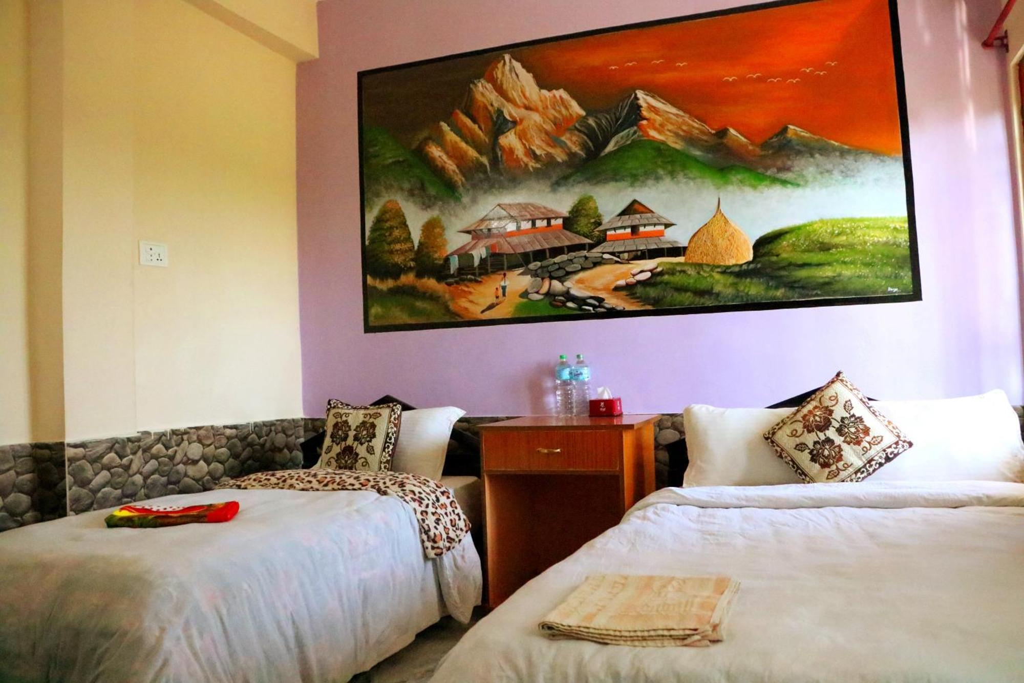 Hotel National Park- A Peaceful Family Home Where You Can Stay Peace And Enjoy And Organize The Wildlife Safari チトワン エクステリア 写真
