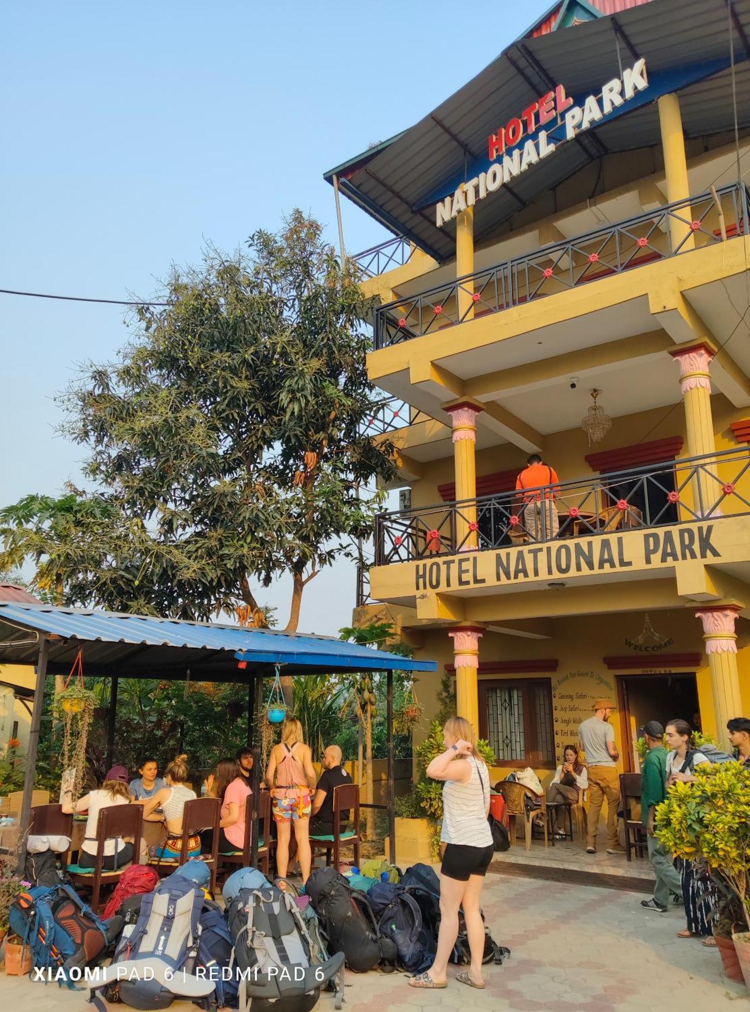 Hotel National Park- A Peaceful Family Home Where You Can Stay Peace And Enjoy And Organize The Wildlife Safari チトワン エクステリア 写真